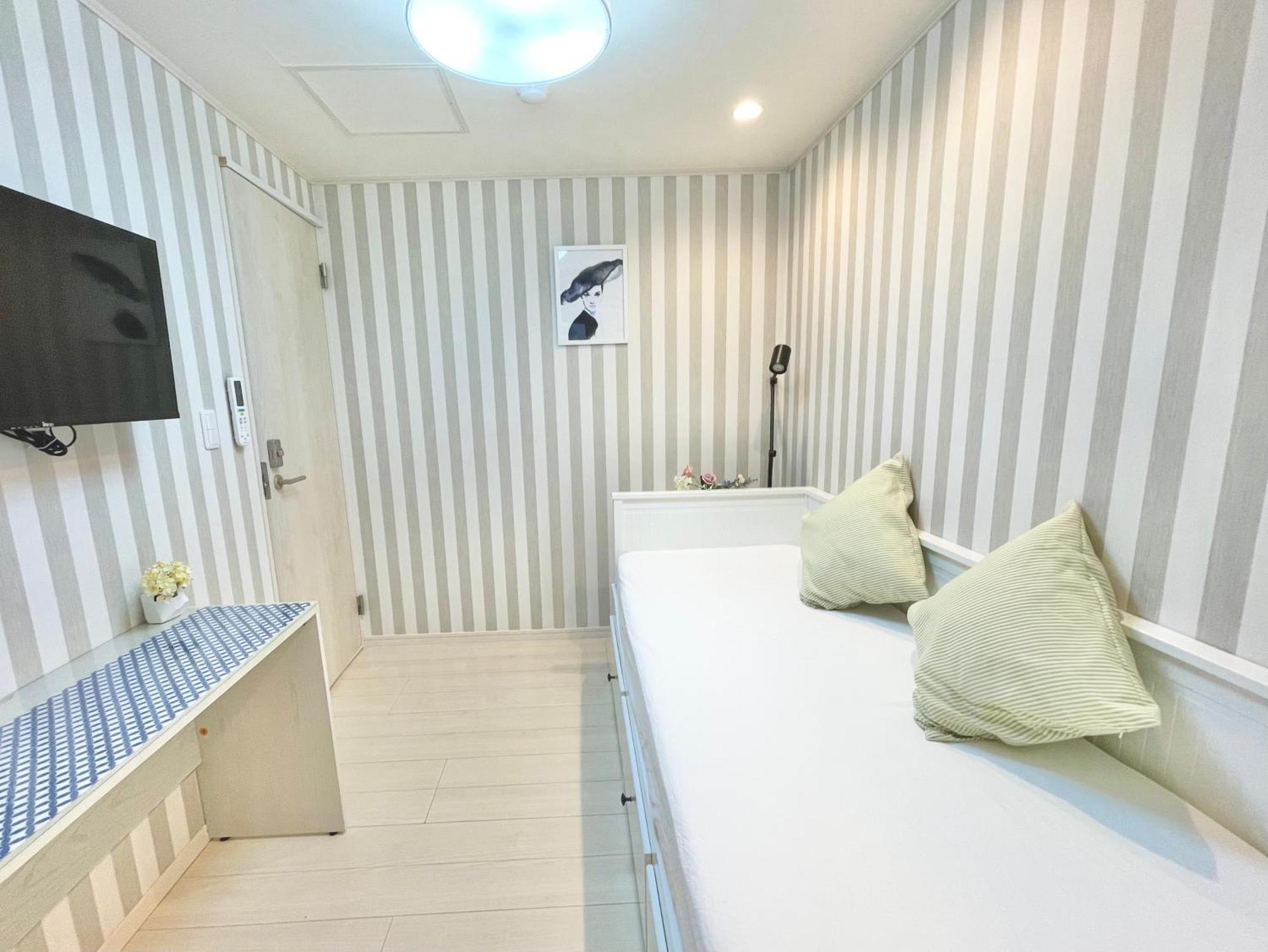 Kosumosu Otel Tokyo Dış mekan fotoğraf